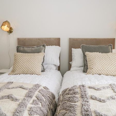Sandacre Cottage อัลเวอร์สตัน ภายนอก รูปภาพ