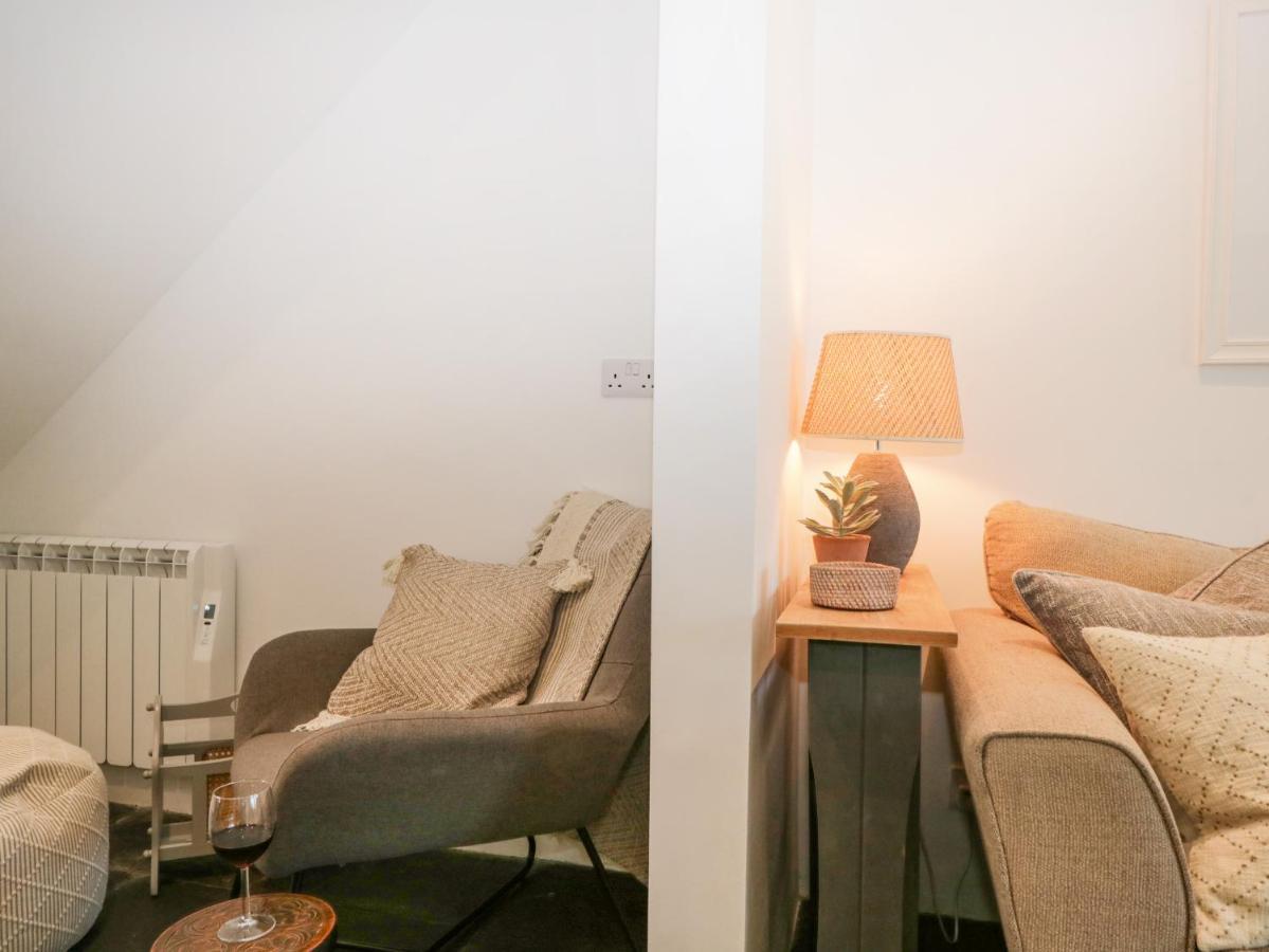 Sandacre Cottage อัลเวอร์สตัน ภายนอก รูปภาพ
